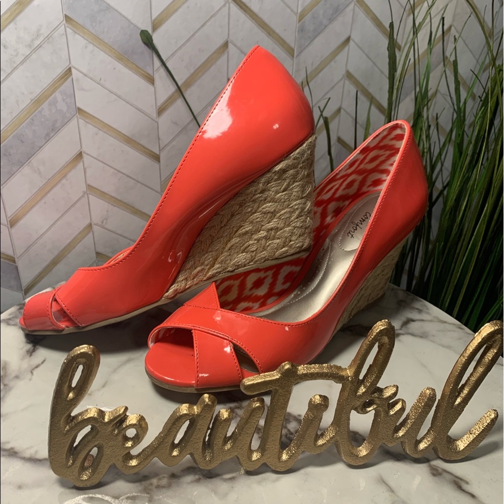 Coral orange wedges